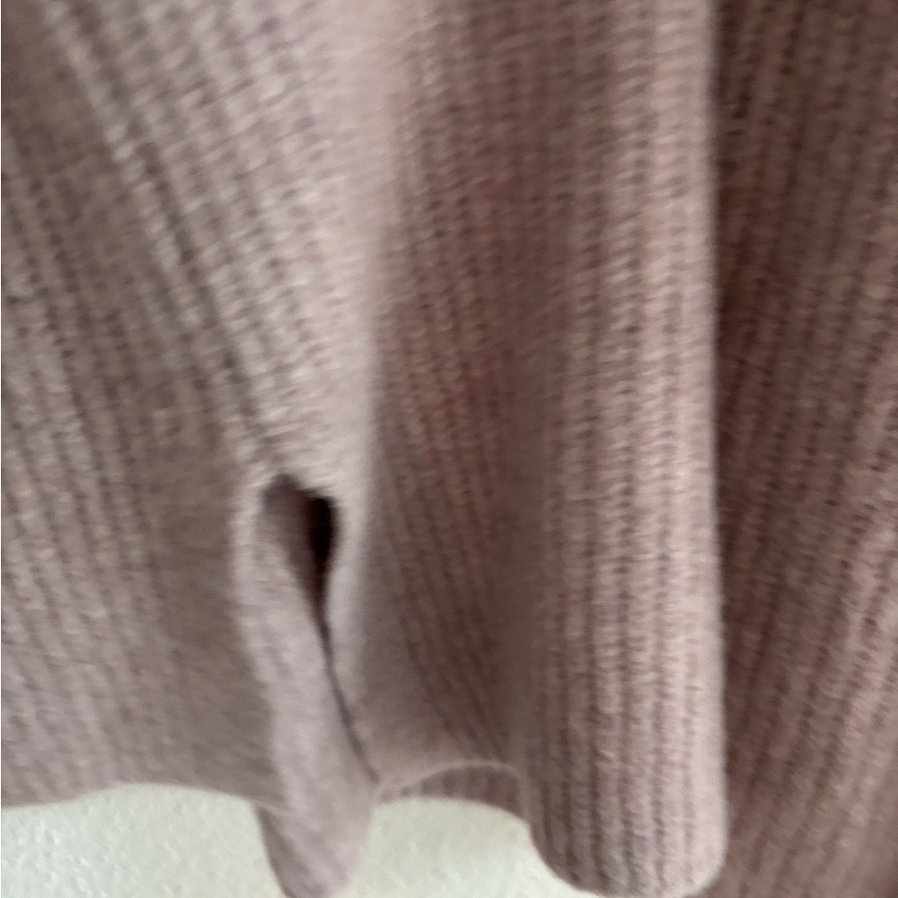 Uniqlo Lavender Pink V Neck Wool Blend Sweater M - Picture 5 of 7